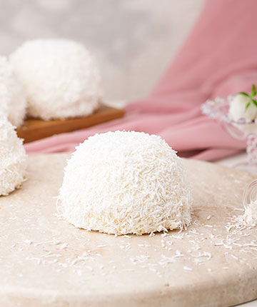 With coconut Mono Cake